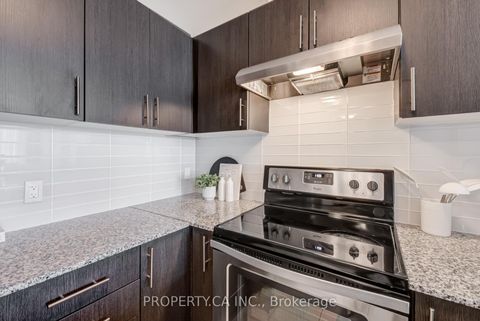 Photo 16 at 704 - 2522 Keele Street, Maple Leaf, Toronto