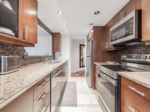 Photo 11 at 209 - 100 Arbors Lane, West Woodbridge, Vaughan