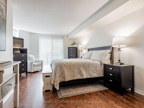 Photo 13 at 209 - 100 Arbors Lane, West Woodbridge, Vaughan