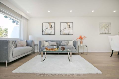 Photo 8 at 39 La Peer Boulevard, L'Amoreaux, Toronto