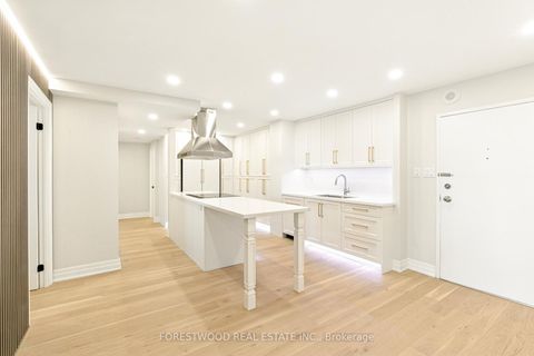 Photo 3 at 706 - 299 Mill Road, Markland Wood, Toronto
