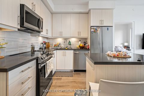 Photo 5 at 1704 - 95 Oneida Crescent, Langstaff, Richmond Hill