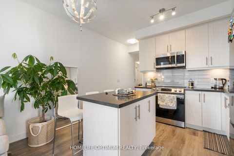 Photo 6 at 1704 - 95 Oneida Crescent, Langstaff, Richmond Hill