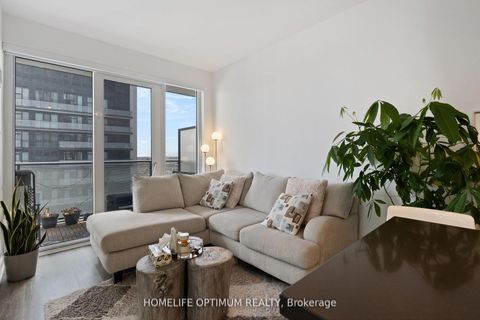 Photo 8 at 1704 - 95 Oneida Crescent, Langstaff, Richmond Hill
