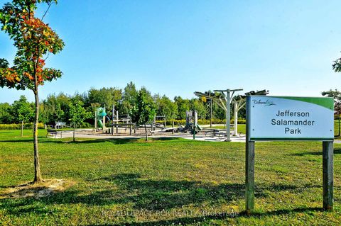 Photo 36 at 65 Anchusa Drive, Rural Richmond Hill, Richmond Hill