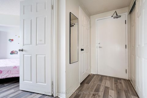 Photo 5 at 1511 - 7 Bishop Avenue, Newtonbrook East, Toronto