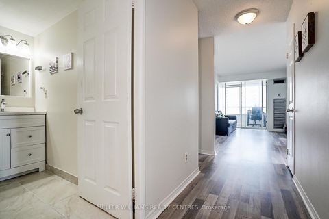 Photo 9 at 1511 - 7 Bishop Avenue, Newtonbrook East, Toronto