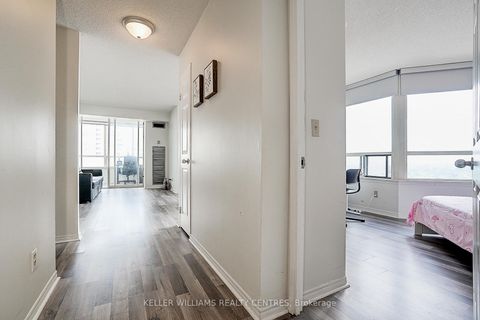 Photo 10 at 1511 - 7 Bishop Avenue, Newtonbrook East, Toronto