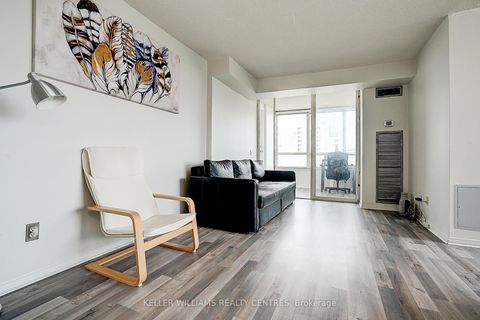 Photo 13 at 1511 - 7 Bishop Avenue, Newtonbrook East, Toronto