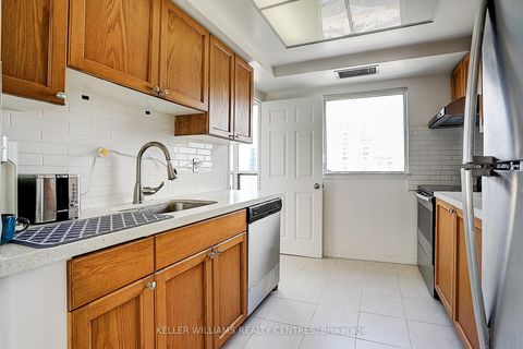 Photo 29 at 1511 - 7 Bishop Avenue, Newtonbrook East, Toronto