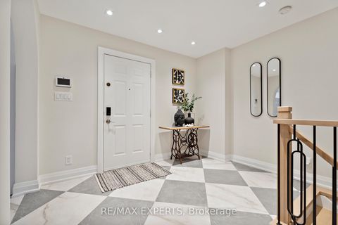 Photo 3 at 15133 Dufferin Street, King City, King