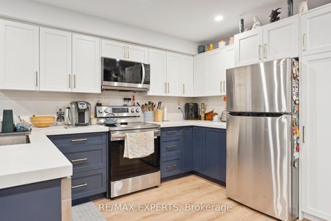 Photo 31 at 15133 Dufferin Street, King City, King
