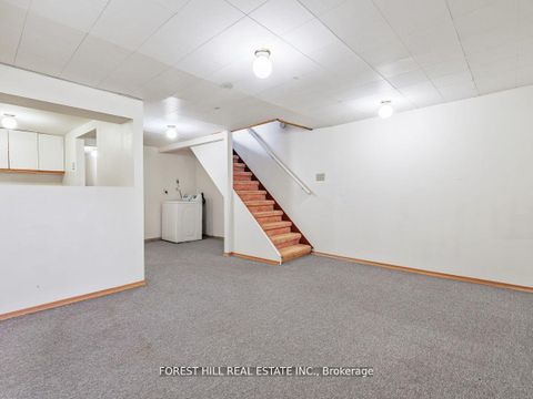 Photo 10 at 53 Woody Vine Way, Bayview Village, Toronto