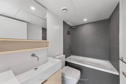 Photo 8 at 807 - 5 Soudan Avenue, Mount Pleasant West, Toronto