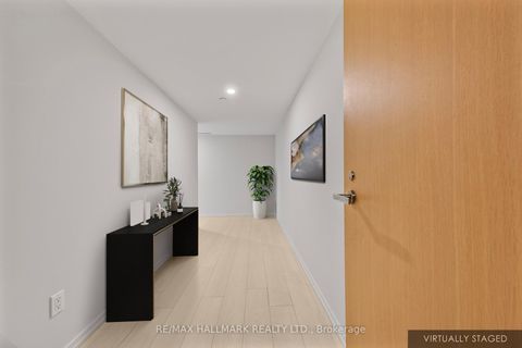 Photo 16 at 807 - 5 Soudan Avenue, Mount Pleasant West, Toronto