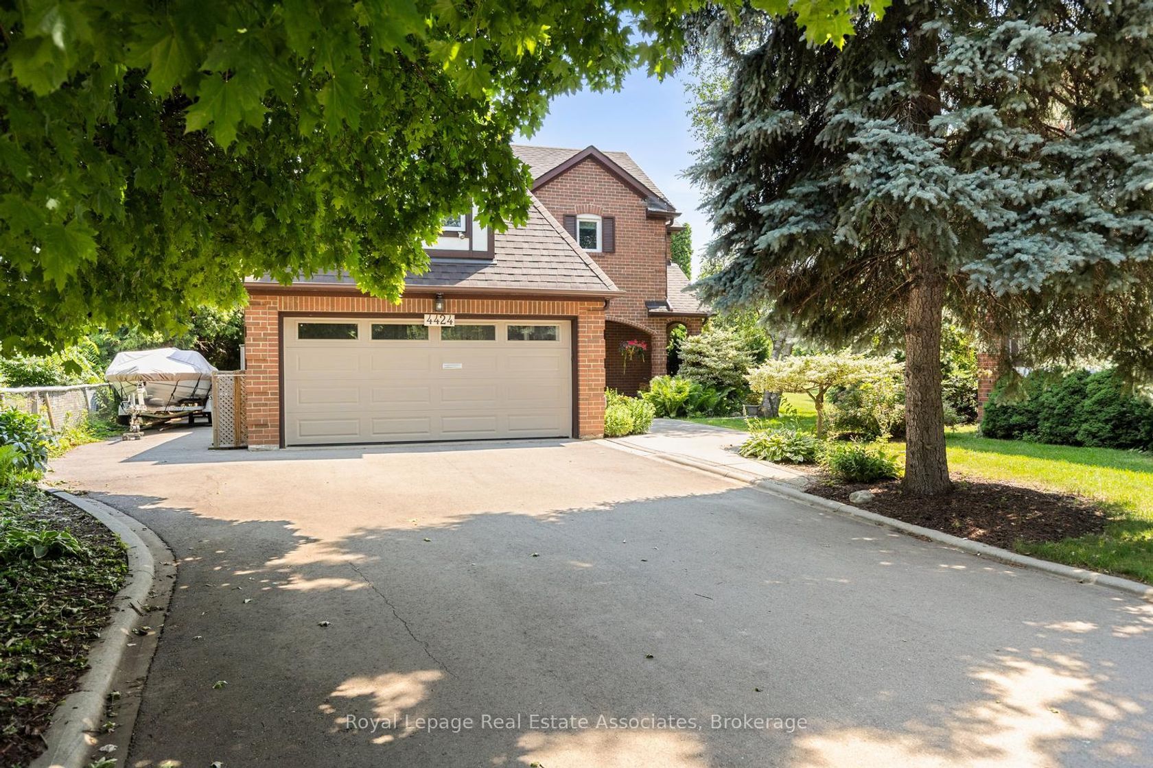 4424 Treetop Court, Erin Mills, Mississauga 