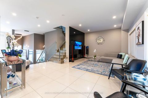 Photo 12 at 339 Thomas Cook Avenue, Patterson, Vaughan