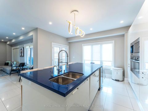 Photo 16 at 339 Thomas Cook Avenue, Patterson, Vaughan