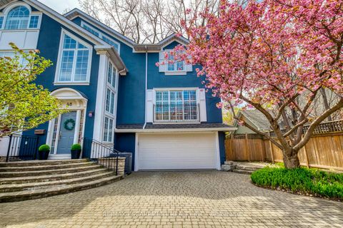 Photo 2 at 48 Forsythe Street, CO Central, Oakville