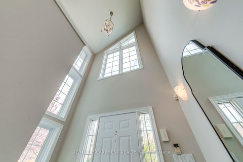 Photo 4 at 48 Forsythe Street, CO Central, Oakville