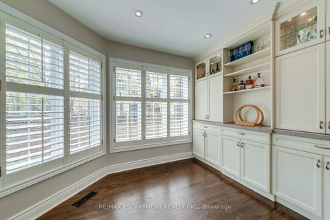 Photo 17 at 48 Forsythe Street, CO Central, Oakville