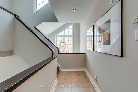 Photo 20 at 48 Forsythe Street, CO Central, Oakville