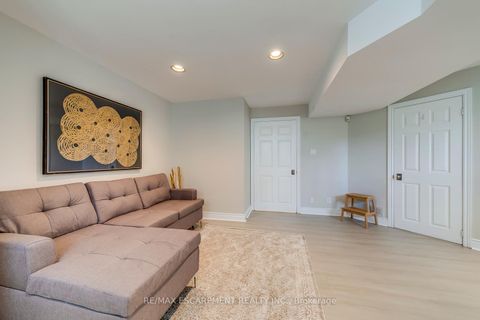 Photo 42 at 48 Forsythe Street, CO Central, Oakville