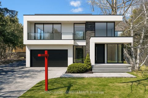 Photo 1 at 20 Brinloor Boulevard, Scarborough Village, Toronto