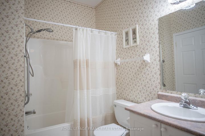 Photo 20 at 48 - 1111 Wilson Road N, Pinecrest, Oshawa