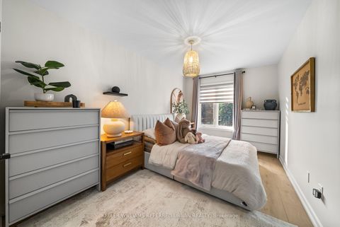 Photo 32 at 14 - 2335 Sheppard Avenue W, Pelmo Park W5, Toronto