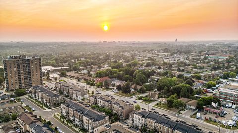 Photo 39 at 14 - 2335 Sheppard Avenue W, Pelmo Park W5, Toronto