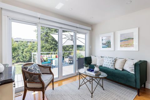Photo 12 at 75 Paperbirch Drive, Don Mills, Toronto