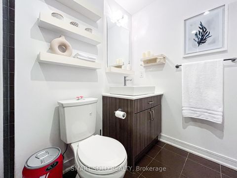 Photo 13 at 716 - 9191 Yonge Street, Langstaff, Richmond Hill