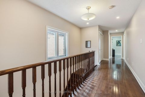 Photo 13 at 2139 FIDDLERS Way, WM Westmount, Oakville