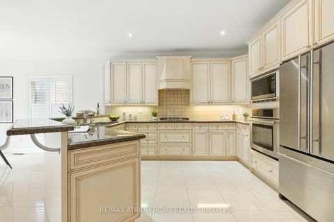 Photo 11 at 503 Summeridge Drive S, Patterson, Vaughan