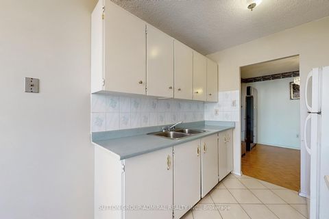 Photo 10 at 1205 - 205 Hilda Avenue, Newtonbrook West, Toronto