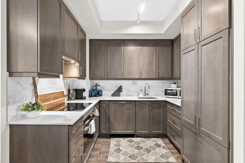 Photo 7 at 309 - 9075 Jane Street, Concord, Vaughan