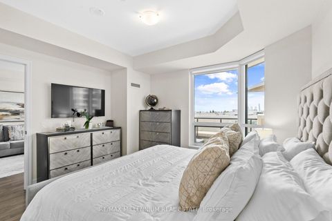 Photo 42 at 309 - 9075 Jane Street, Concord, Vaughan