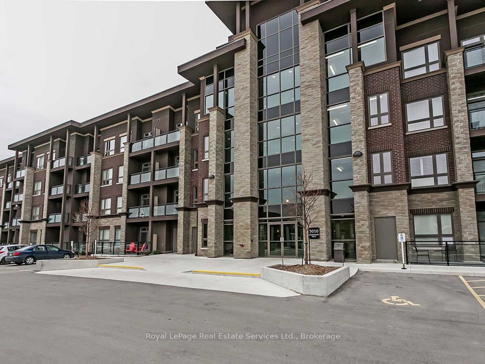 405 - 5010 Corporate Drive, Appleby, Burlington 