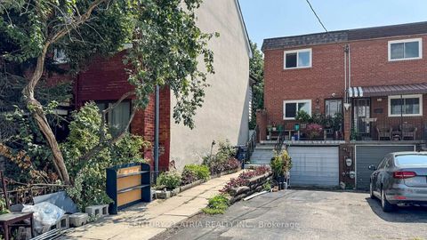 Photo 3 at 49 Noble Street, Roncesvalles, Toronto