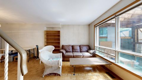 Photo 6 at 49 Noble Street, Roncesvalles, Toronto