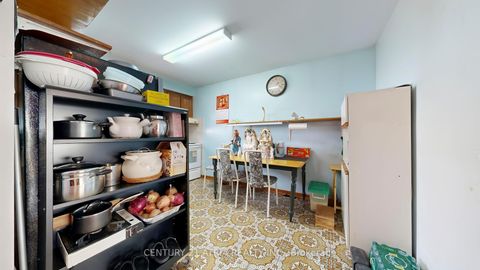 Photo 13 at 49 Noble Street, Roncesvalles, Toronto