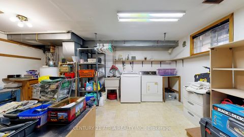 Photo 33 at 49 Noble Street, Roncesvalles, Toronto