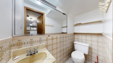 Photo 34 at 49 Noble Street, Roncesvalles, Toronto