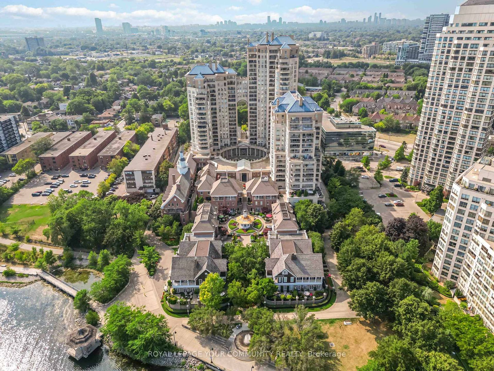 126 - 2289 Lake Shore Boulevard W, Mimico, Toronto 