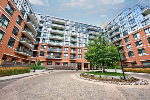 Photo 1 at 525 - 11611 YONGE Street, Jefferson, Richmond Hill