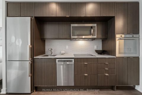 Photo 5 at 2502 - 10 York Street, Waterfront Communities C1, Toronto