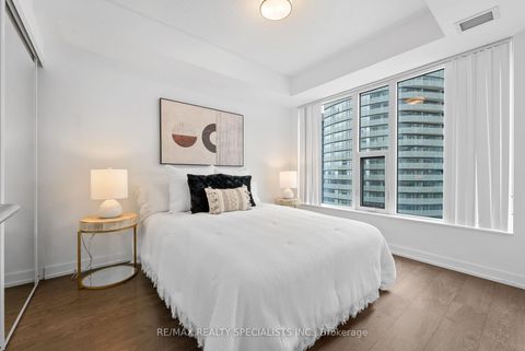 Photo 12 at 2502 - 10 York Street, Waterfront Communities C1, Toronto