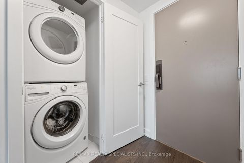 Photo 16 at 2502 - 10 York Street, Waterfront Communities C1, Toronto