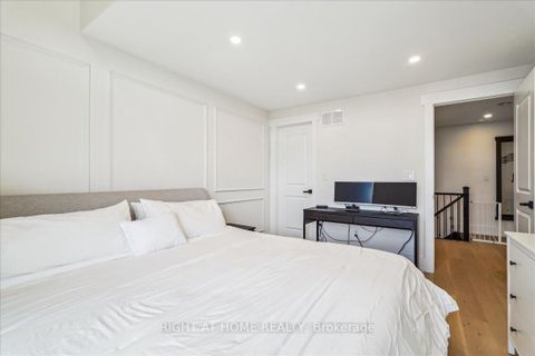 Photo 17 at 14 - 105 Kayla Crescent, Maple, Vaughan